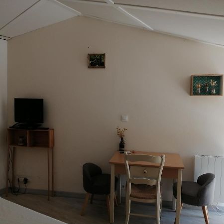 Chambres D'Hotes "La Source" Mareuil-sur-Lay Esterno foto